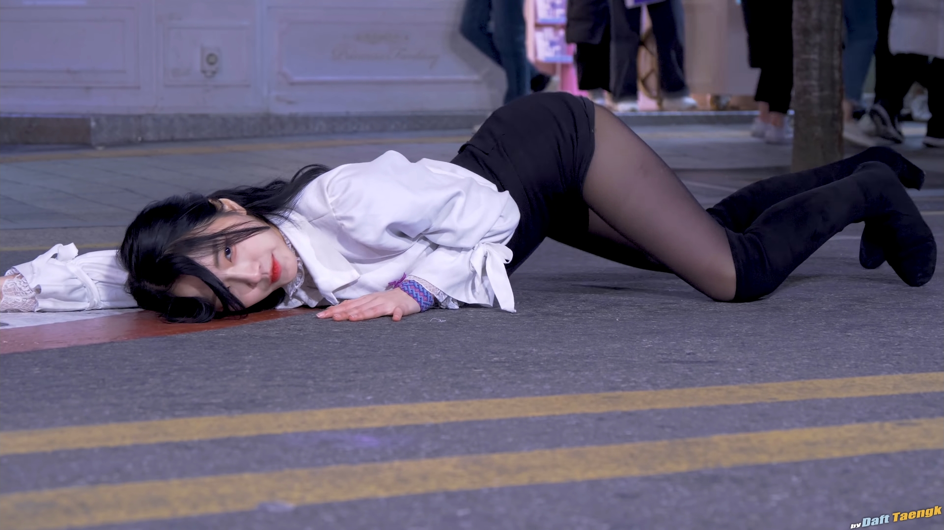 서영 SeoYoung 클락 Clock 스왈라 4K 60P 직캠 @신촌 버스킹 by Da